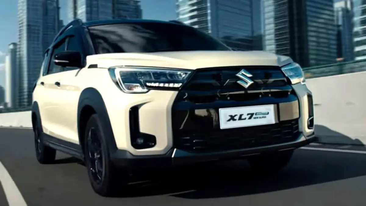 Suzuki XL7 Alpha Hybrid Facelift mendapat kamera 360, TPMS, Apple CarPlay wireless, serta mesin K15B 1.500 cc. Simak review lengkapnya (Pinterest).