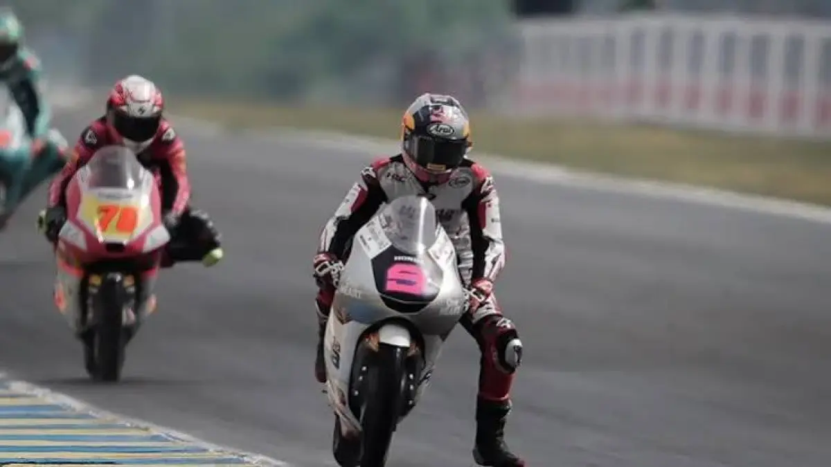 Klasemen Moto3 2026 terbaru: Maximo Quilles kokoh memimpin dengan 281 poin! Veda Ega Pratama sukses bertahan di posisi ke-7 klasemen sementara.