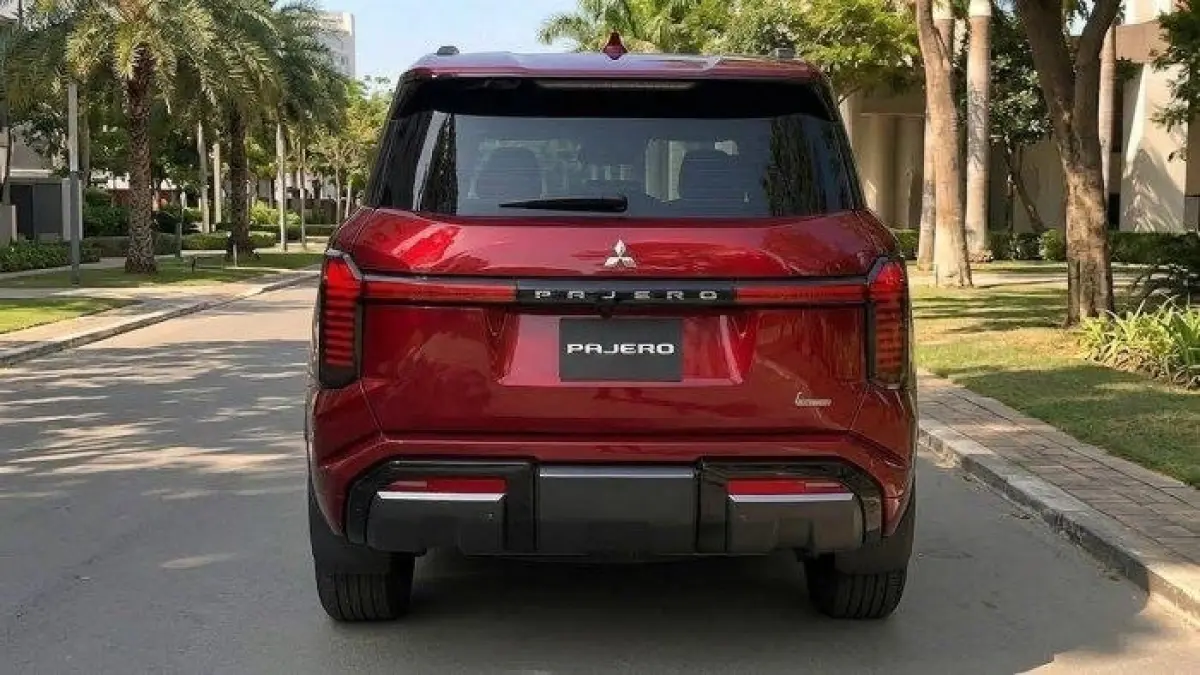 Mitsubishi Pajero 2027 diprediksi hadir dengan desain modern, teknologi canggih, mesin bertenaga, dan harga hingga Rp1,3 miliar.