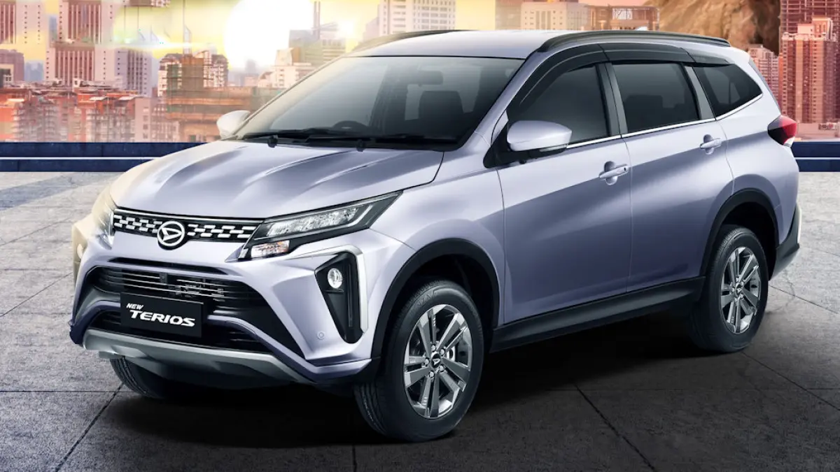 Daihatsu Terios R manual menawarkan mesin 1.500 cc, penggerak roda belakang, desain sporty, hingga fitur keselamatan dan kenyamanan (Pinterest).