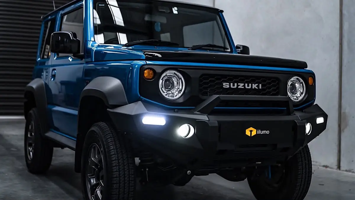 Suzuki Jimny 5-Door 2027 diproyeksikan lebih praktis dengan kabin belakang lega, tetap mengandalkan 4x4 dan sistem low range.(pinterest)