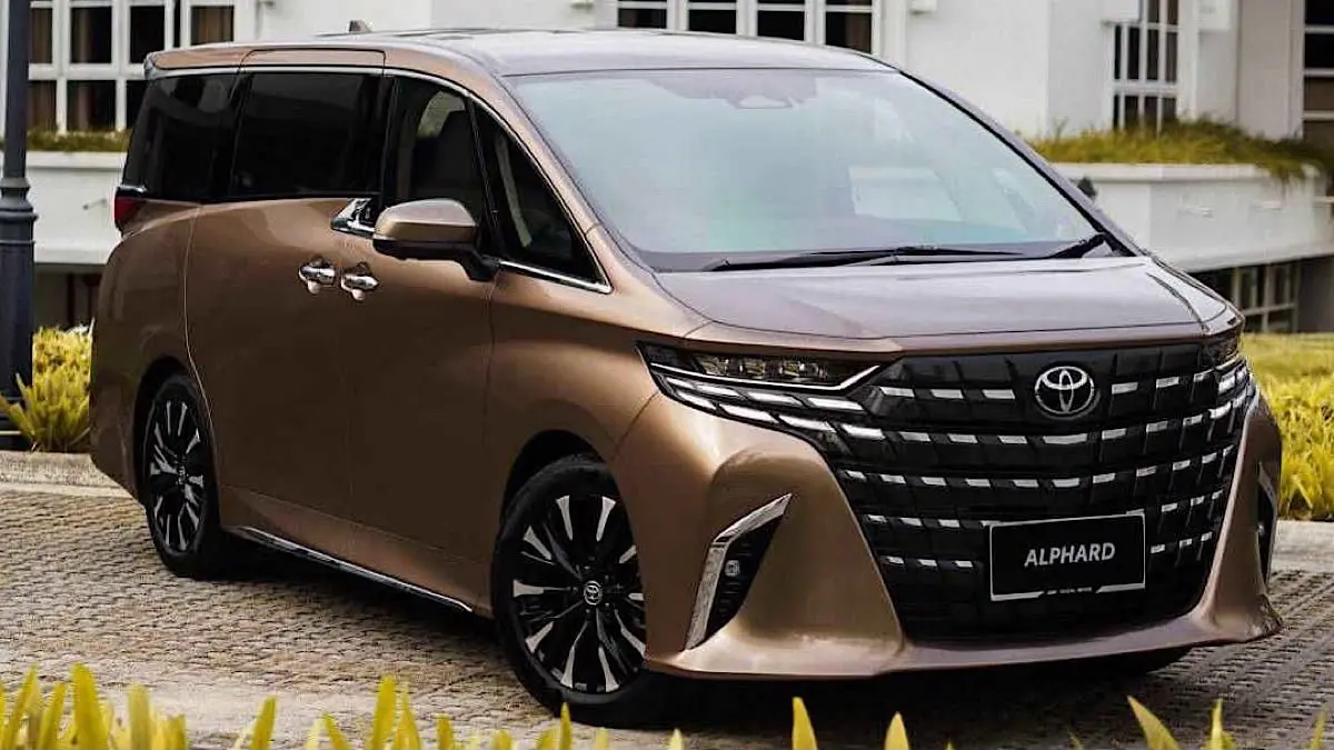 Harga mobil bekas mulai Rp89 juta, tersedia Honda Civic, Brio, Alphard, Innova hingga Pajero Dakar 2022 Rp469 juta.(pinterest)
