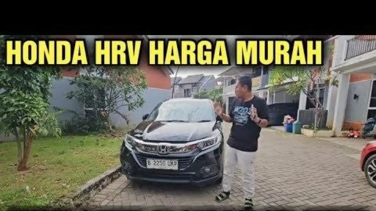 Honda HR-V E CVT 2018 facelift bekas ditawarkan sekitar Rp212 juta. SUV kompak ini dilengkapi keyless entry, AC digital, dan paddle shift.