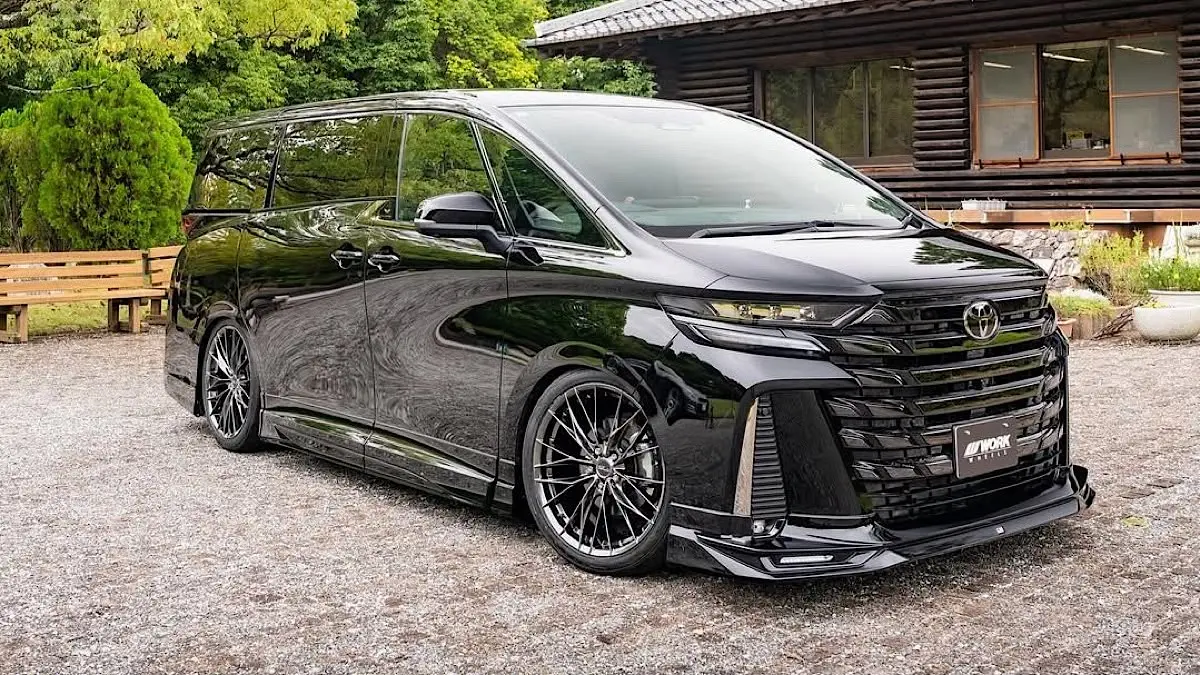 Toyota Alphard bekas tahun 2009 dan 2010 ditawarkan mulai Rp163 juta. Ada tipe G ATPM dan S CBU dengan garansi mesin dan matic 1 tahun.(pinterest)