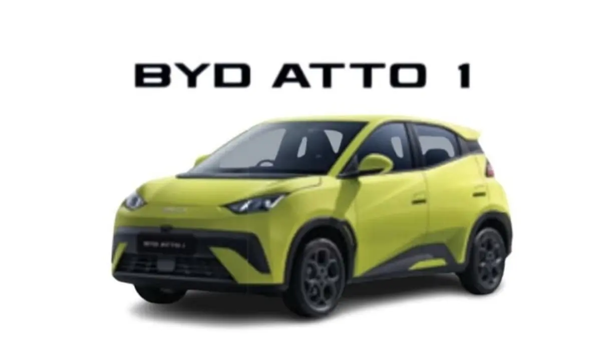BYD Atto 1 Premium punya baterai 38 kWh, V2L, fast charging 40 kW, dan fitur lebih lengkap. Simak perbedaannya dengan varian Dynamic.