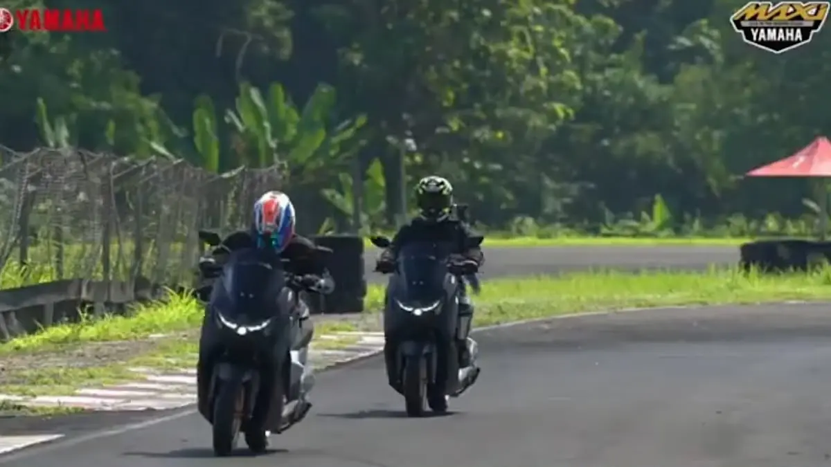 Yamaha NMAX Turbo 2027 dirumorkan mendapat facelift. Bagian depan seperti headlight, visor, dan front cowl disebut bakal berubah.(pinterest)