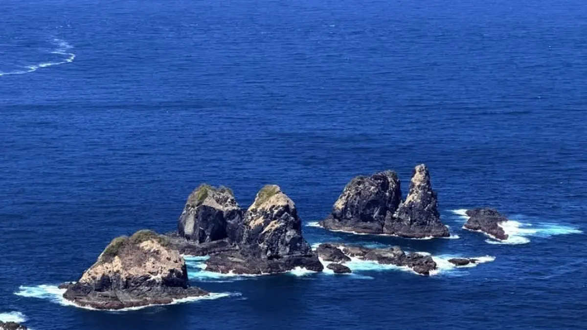 Wisata Orong Bukal Lombok menawarkan panorama laut eksotis dan trekking empat pos dengan jalur yang menantang.(PINTEREST)