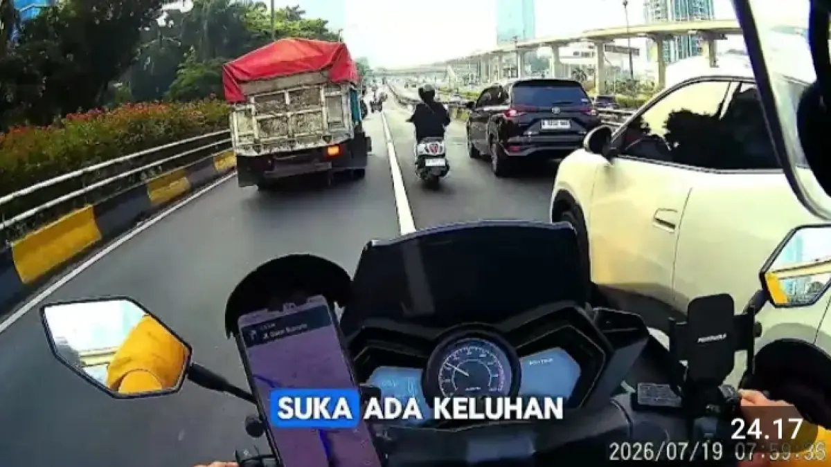 Polytron Fox 500 sudah dipakai 1,5 tahun dan 15.000 km. Simak konsumsi baterai, performa, kenyamanan, dan masalahnya.