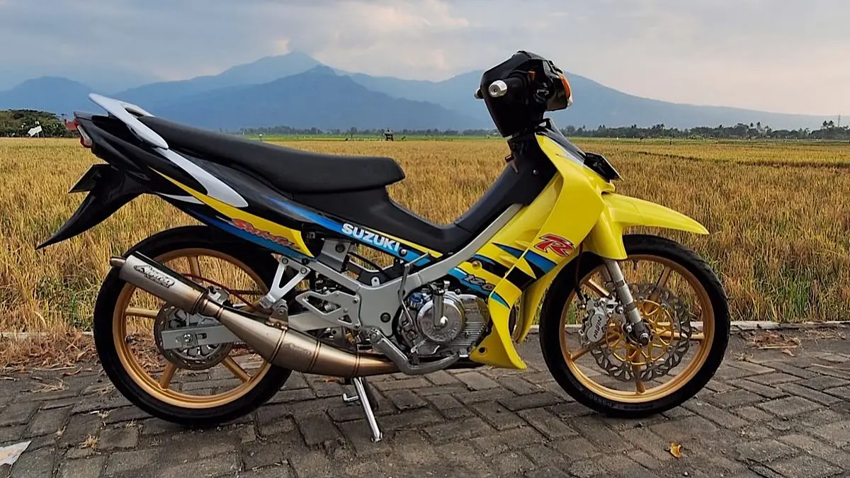 Suzuki Satria F150 2027 disebut hadir dengan desain agresif, mesin 150 cc DOHC, dan speedometer digital baru.(pinterest)