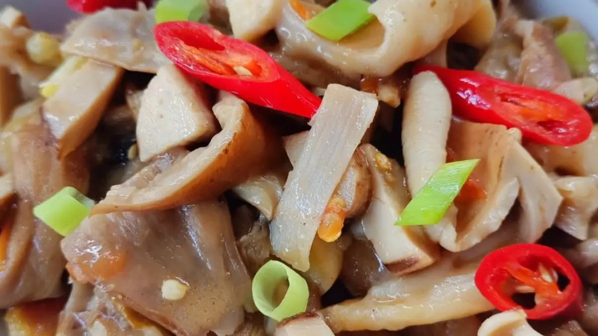Resep jamur barat pedas dan gurih dengan bahan sederhana. Simak cara membuatnya hingga menghasilkan rasa yang bikin nagih.(google.com)