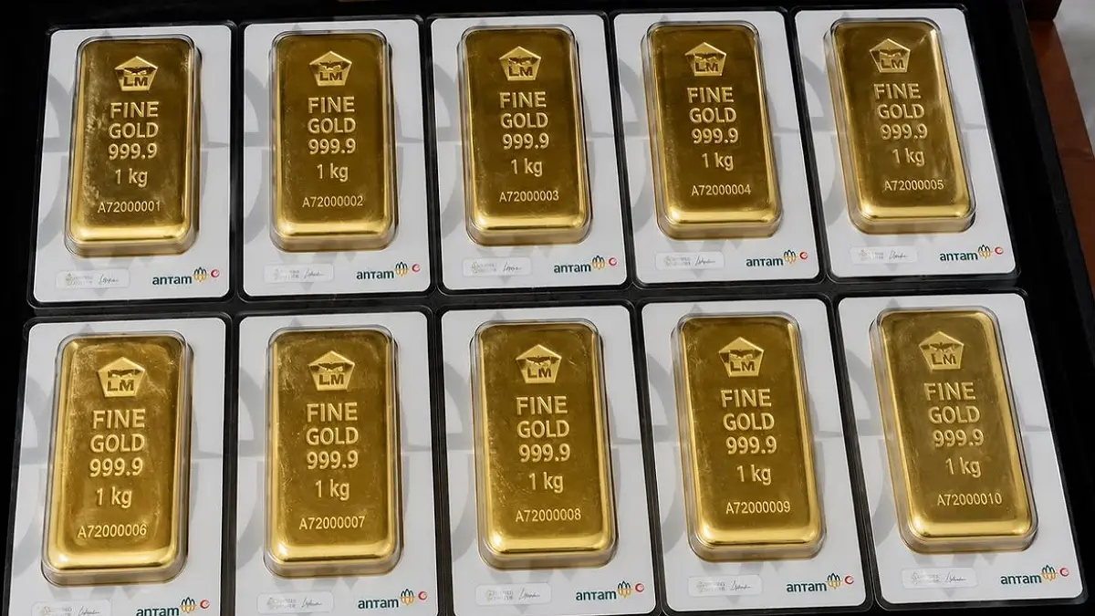 Harga emas hari ini, Rabu 30 September 2026, kembali naik. Harga Antam menjadi Rp2,595 juta per gram, buyback melonjak Rp30 ribu.