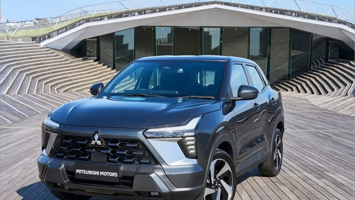 Mitsubishi XForce Hybrid Rp445 juta hadir dengan tenaga listrik 116 PS dan klaim jarak tempuh lebih dari 1.000 km.