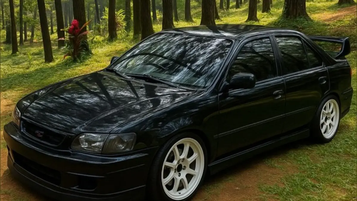 Toyota Soluna bekas GLI 2000 ditawarkan Rp49,5 juta. Bukan eks taksi, interior original dan mesin diklaim masih halus.