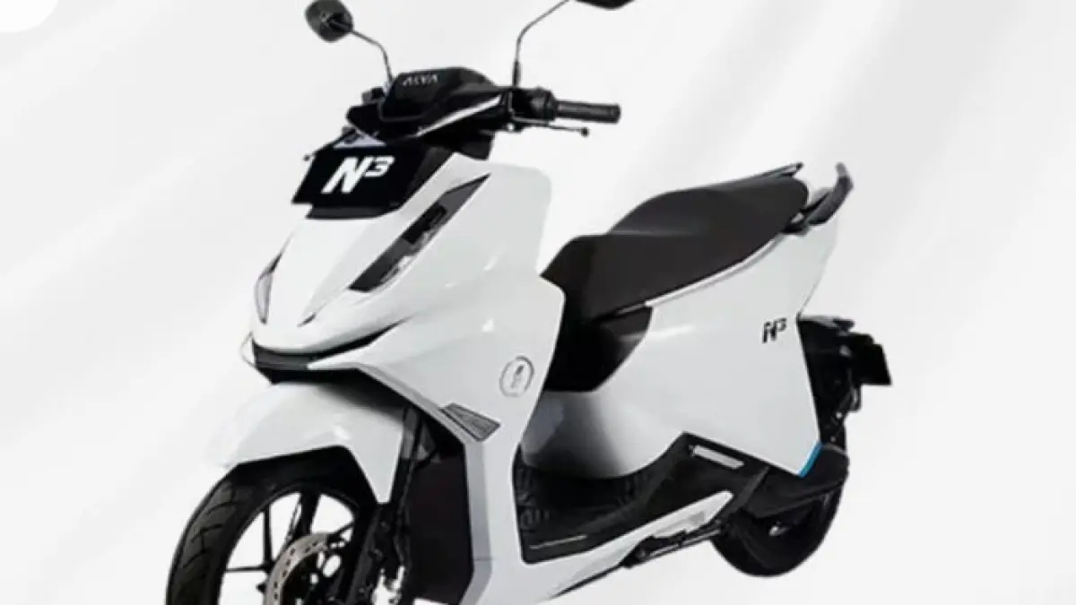 Motor listrik Alpha Entry Rp16,5 juta hadir dengan IoT dan Boost Charge. Simak fitur, baterai, jarak tempuh, dan kekurangannya.