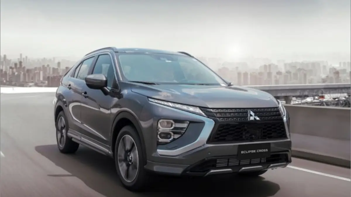 Mitsubishi Eclipse Cross HPE menawarkan mesin turbo 165 PS, kabin lega dan fitur lengkap dengan harga yang menarik.