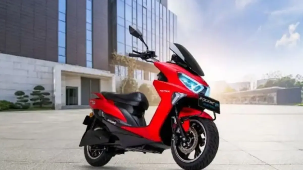 Polytron Fox 350 dibanderol Rp16,5 juta dengan sewa baterai bulanan. Simak spesifikasi, fitur, dan hasil ulasannya.