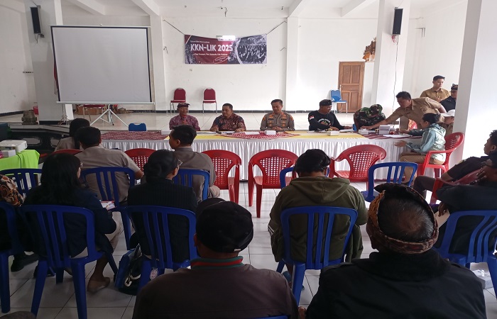Suasana mediasi kasus tanah negara di Desa Pancasari, Kecamatan Sukasada, Kabupaten Buleleng antara warga dan PT SBH oleh Kanwil BPN Bali.