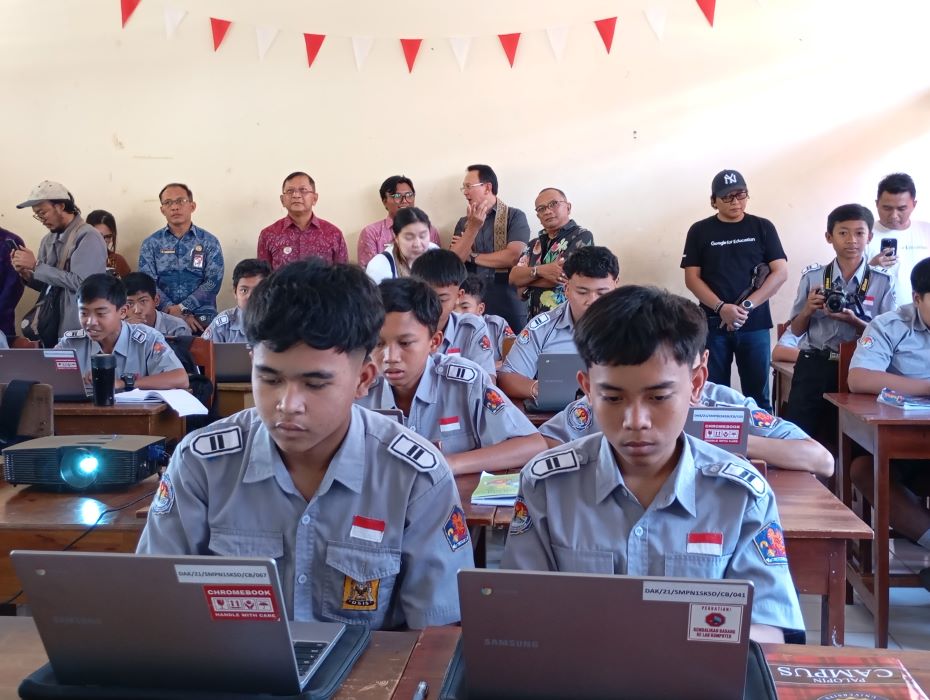 MENUJU RUJUKAN: Peninjauan SMPN 1 Sukasada dari Google for Education, untuk mengetahui transformasi digital kandidat sekolah tersebut, menjadi rujukan Google.