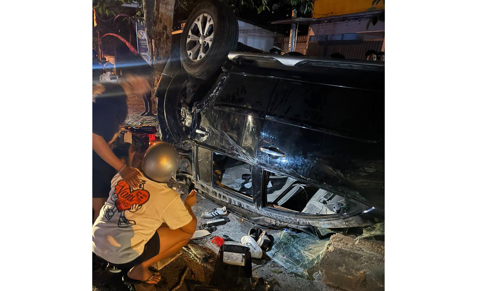 Mobil Mitsubishi Pajero DK 1789 ED terlibat kecelakaan di Jalan Raya Darmasaba, tepatnya di Banjar Sibang Gede, Kecamatan Abiansemal, Kabupaten Badung, Minggu (7/9) kemarin.