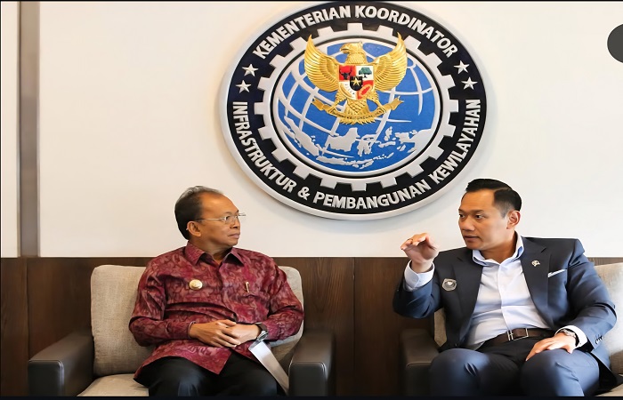 Gubernur Bali Wayan Koster menemui Menteri Koordinator Infrastruktur dan Pembangunan Wilayah, Agus Harimurti Yudhoyono(AHY) belum lama ini.