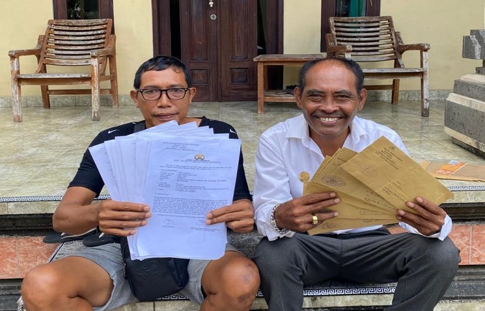 I Ketut Kusala, 54, didampingi kuasa hukumnya Made Sandiyasa berharap kasus penipuan yang dilaporkan ke Polres Tabanan segera diproses. Karena laporannya sudah setahun lebih belum ada perkembangan.