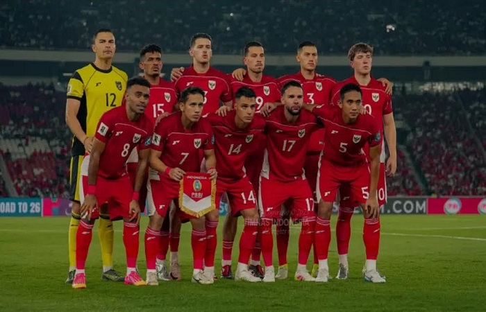 Timnas Indonesia yang akan menghadapi keseblasan Iraq menuju piala dunia.