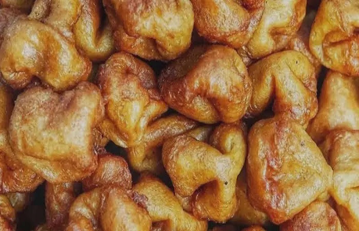 Kue tradisional asal Bantul, Daerah Istimewa Yogyakarta dengan nama Kontol Kejepit kini resmi ditetapkan sebagai Warisan Budaya Takbenda (WBTb) Indonesia oleh Kementerian Kebudayaan.&nbsp;