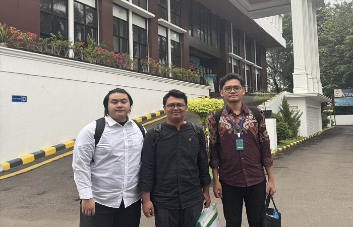 Tiga kuasa hukum para penggugat proyek pembangunan Leisure Park PT Tanaya Pesona Batur (PT TPB).