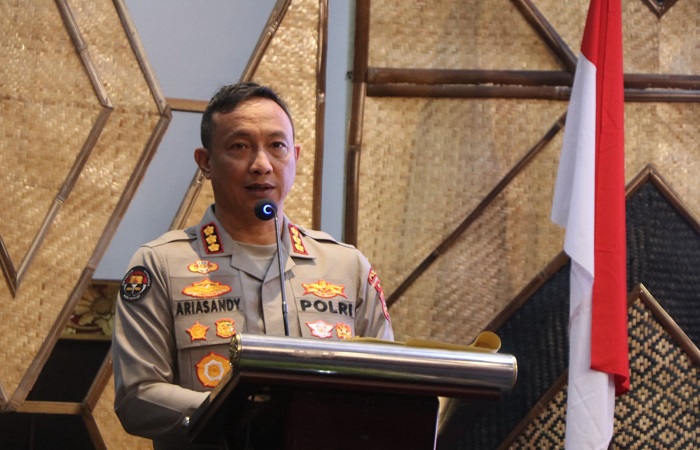 Kepala Bidang Hubungan Masyarakat (Kabid Humas) Polda Bali, Kombes Pol. Ariasandy, S.I.K., membenarkan penangkapan aktivis.