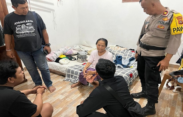 Polisi mendatangi losksi pencurian emas di Nusa Penida.