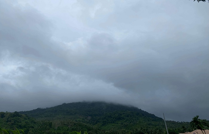 BMKG memprakirakan cuaca Sabang Jumat (14/11/2025) dominan berawan tebal dan hujan ringan.