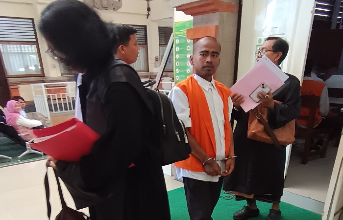 Agung Prayugo usai menjalani sidang putusan di PN Denpasar, Kamis lalu (4/12) di PN Denpasar.