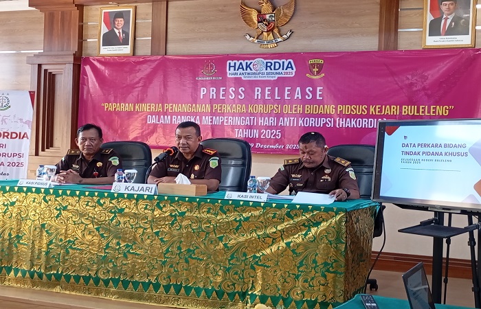 Press rilis dalam rangka Hakordia di Kejari Buleleng. Terungkap sepanjang tahun ini, korps Adhyaksa sudah menerima sepuluh laporan pengaduan terkait tipikor.