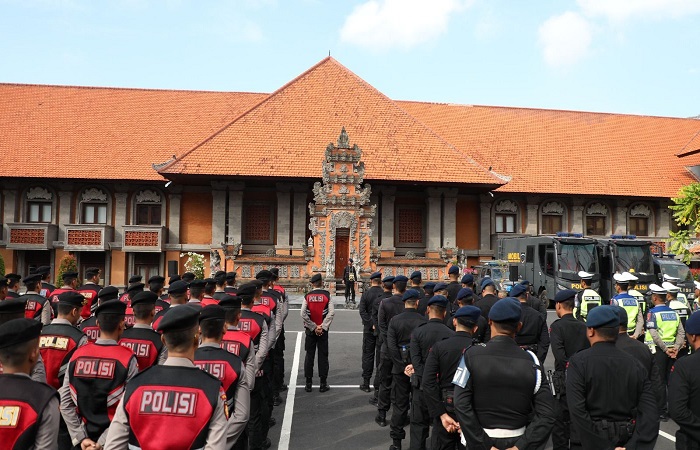 Sejumlah polisi di Polres Tabanan  dimutasi mulai dari Kasat hingga Kapolsek.