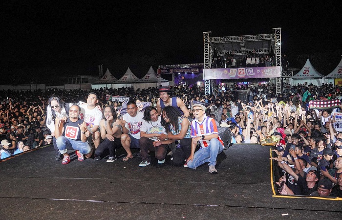 Konser HUT ke 42 Slank yang digelar di Pantai Mertasari, Sanur, Sabtu (27/12) malam.