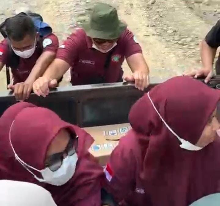 Menembus Medan Yang Sulit, DPK PPNI RSU BMC Kolaborasi dengan Dompet Dhuafa Layani Penyintas Banjir di Bivak, Bireuen.
