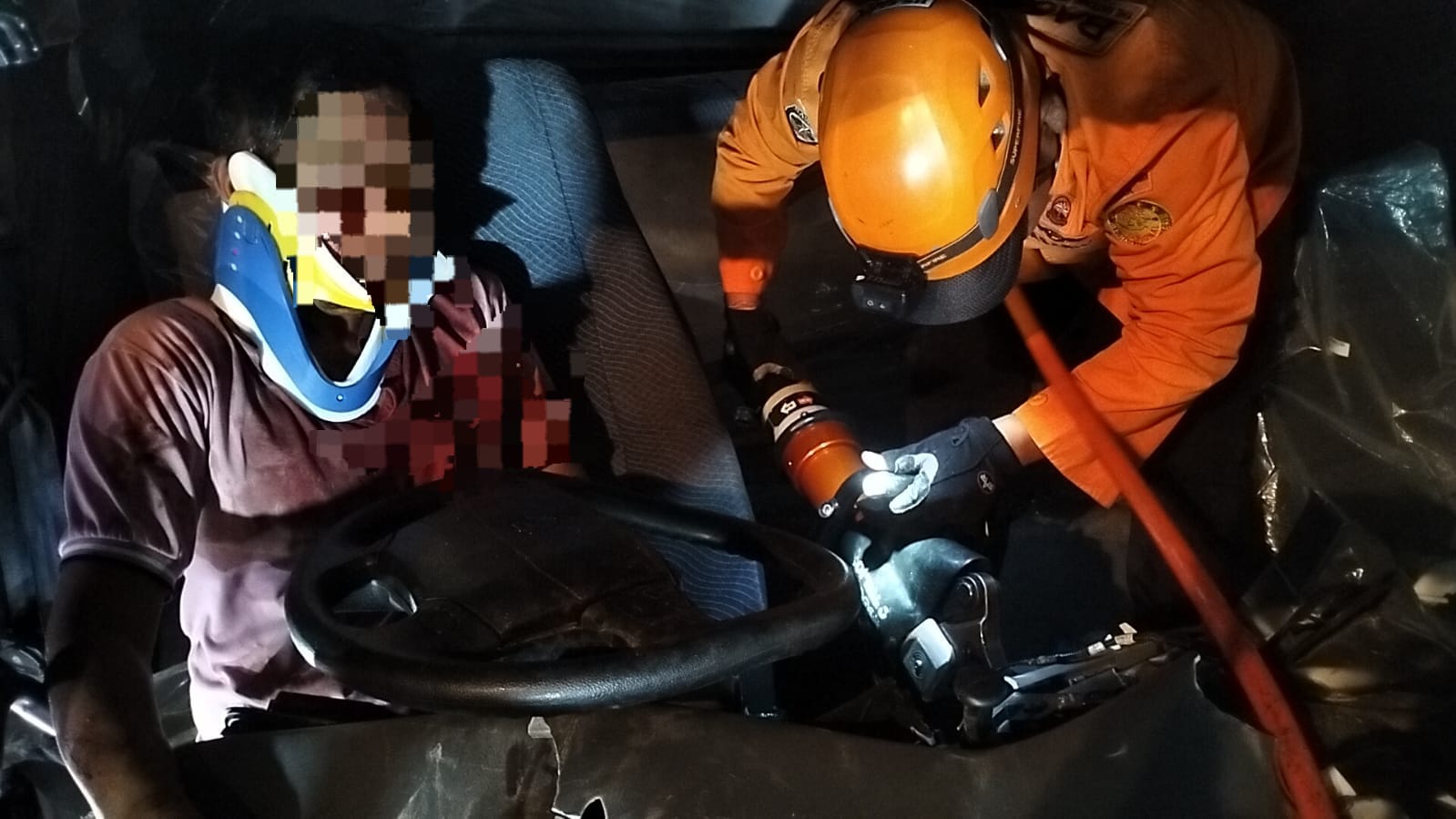 Pos SAR Denpasar yang berada di kawasan Jimbaran melakukan penanganan terhadap korban lakalantas.