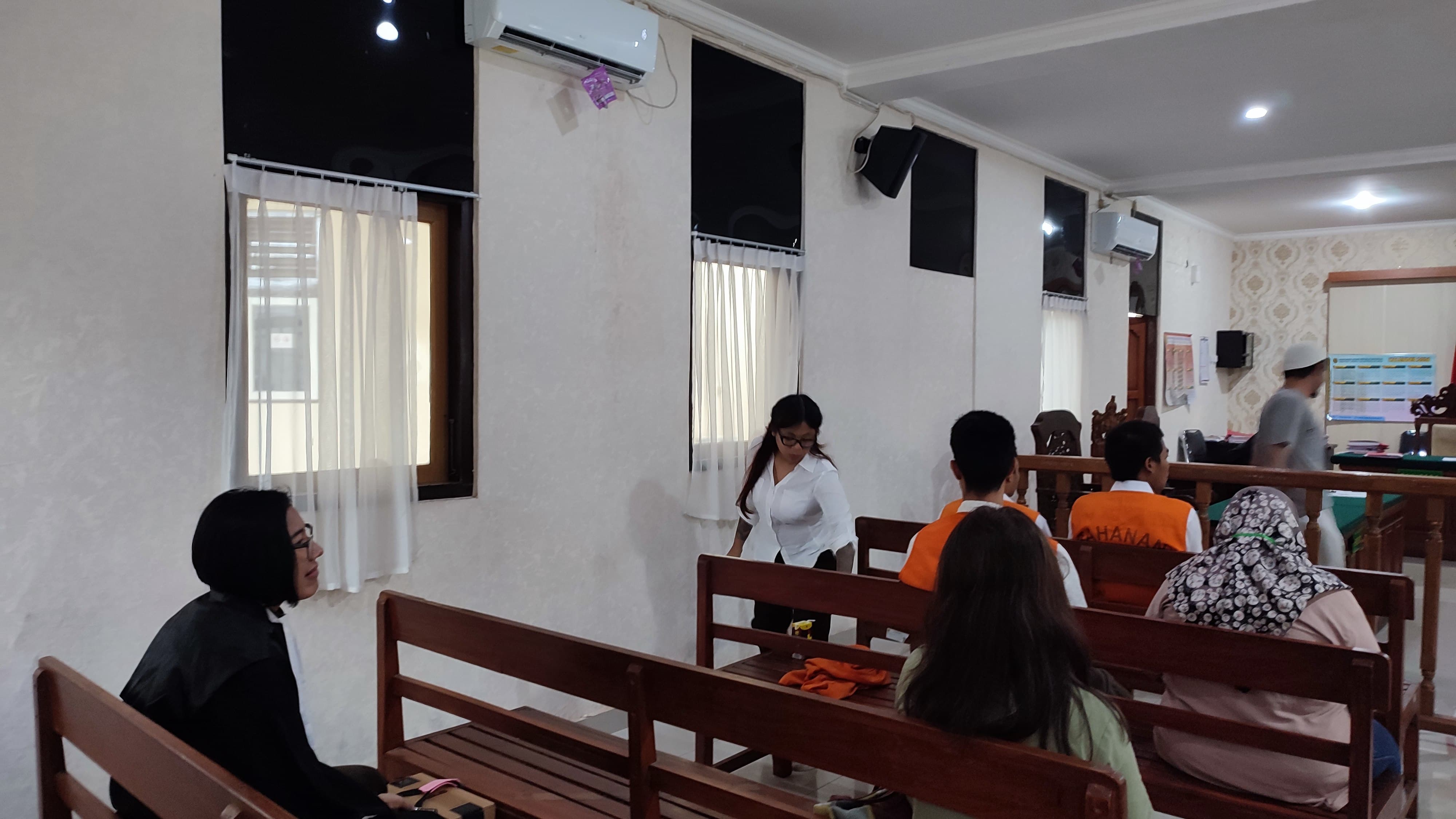 Amanda Grassella menjalani sidang tuntutan di PN Denpasar, Selasa (27/1) kemarin.