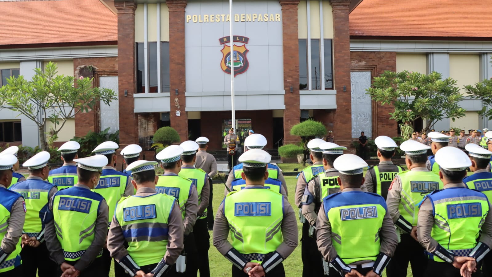 Polresta Denpasar Gelar Apel Operasi Keselamatan Agung 2026, Siapkan Kamseltibcarlantas