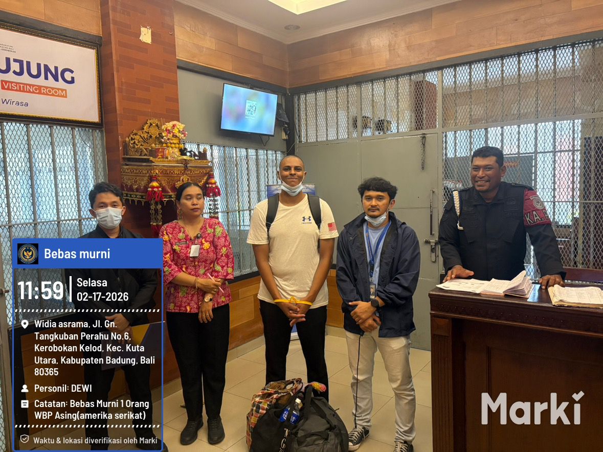 Warga negara Amerika Serikat Tommy Schaefer resmi menghirup udara bebas setelah mendekam bertahun-tahun di Lapas Kerobokan karena terlibat pembunuhan sadis.