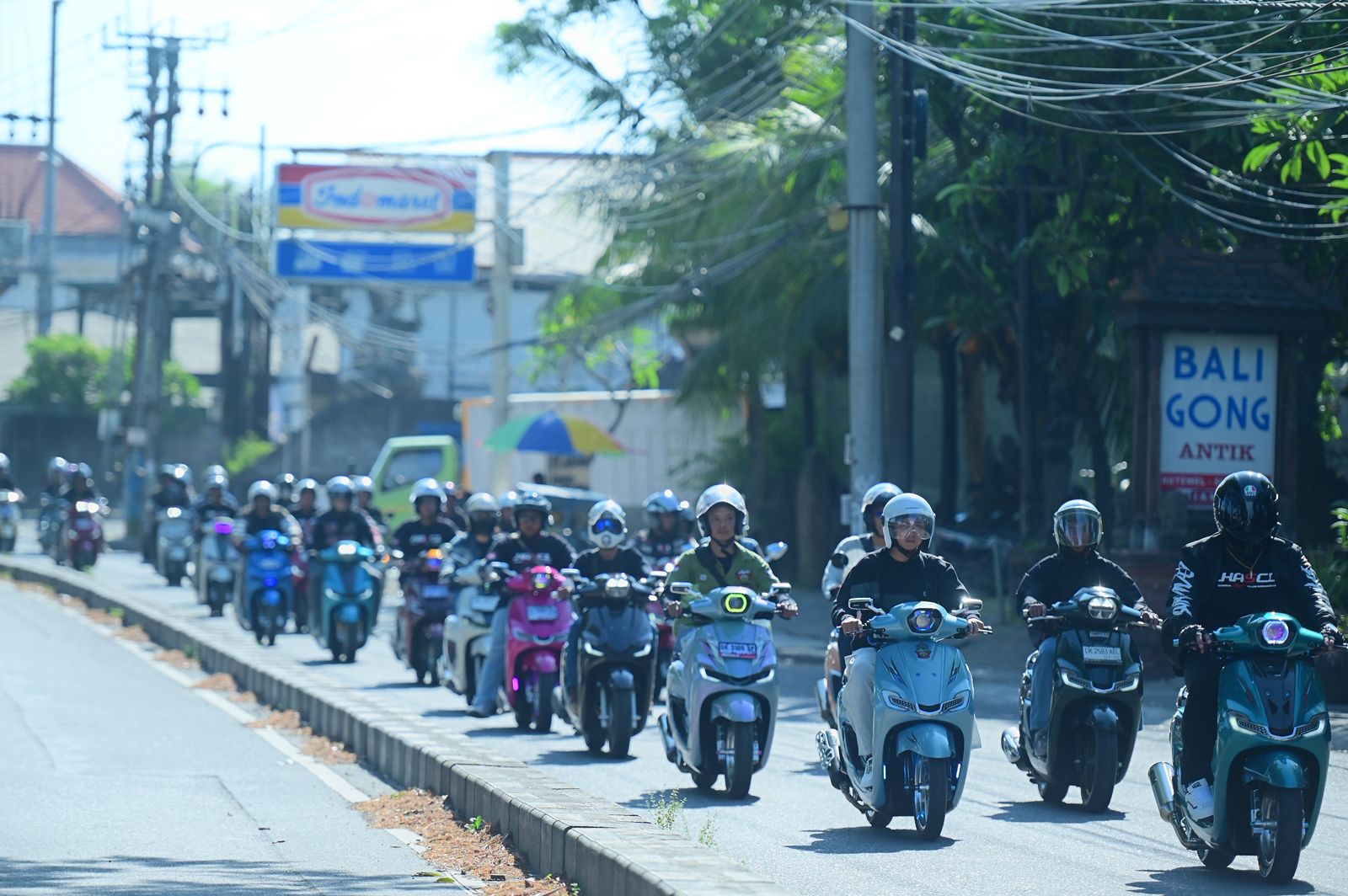 Komunitas Honda Stylo Club Indonesia (HASCi) Bali menggelar kegiatan touring  bareng. 
