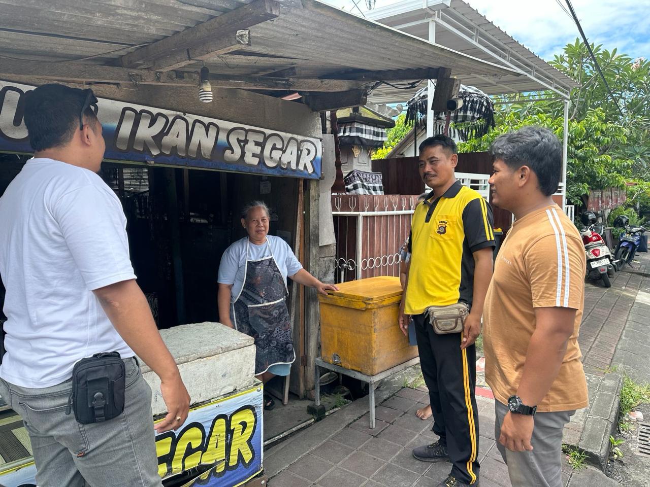 Polisi mendatangi korban jambret di Desa Dalung, Kecamatan Kuta Utara, Kabupaten Badung, Kamis (5/3/2026) sekitar pukul 04.53 WITA.