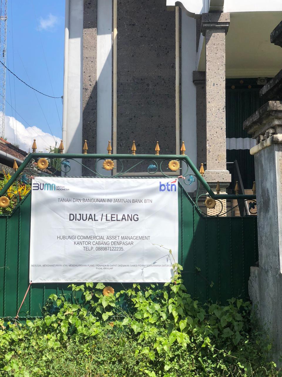 Kantor koperasi Sesana Karya Bali yang kini disita dan proses lelang oleh pihaknya bank. 