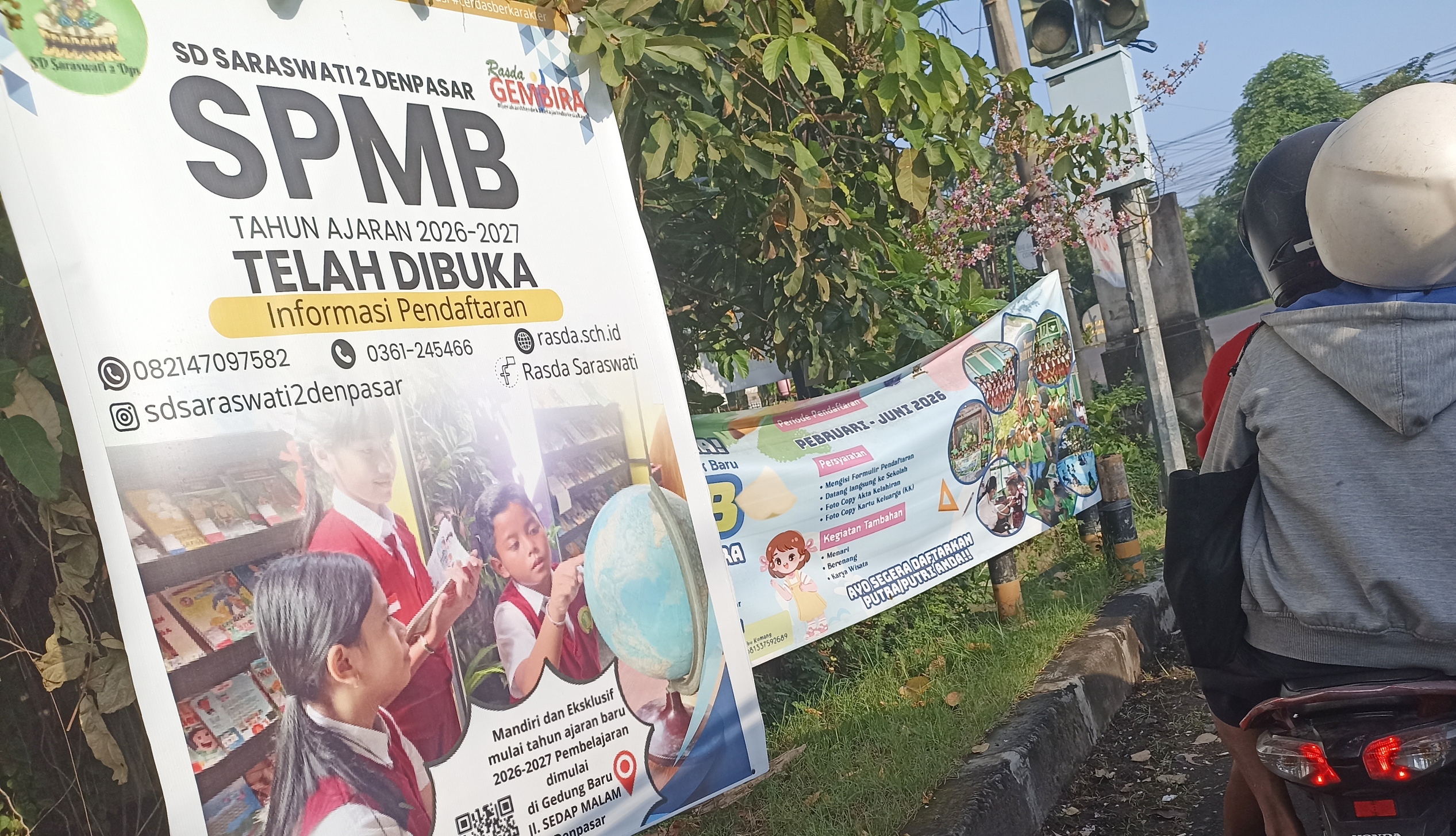 Iklan SPMB pada sekolah swasta di kawasan Sanur sudah dibuka, dimana Sekolah Negeri masih menunggu aturan terbaru.  masih menunggu aturan terbaru 