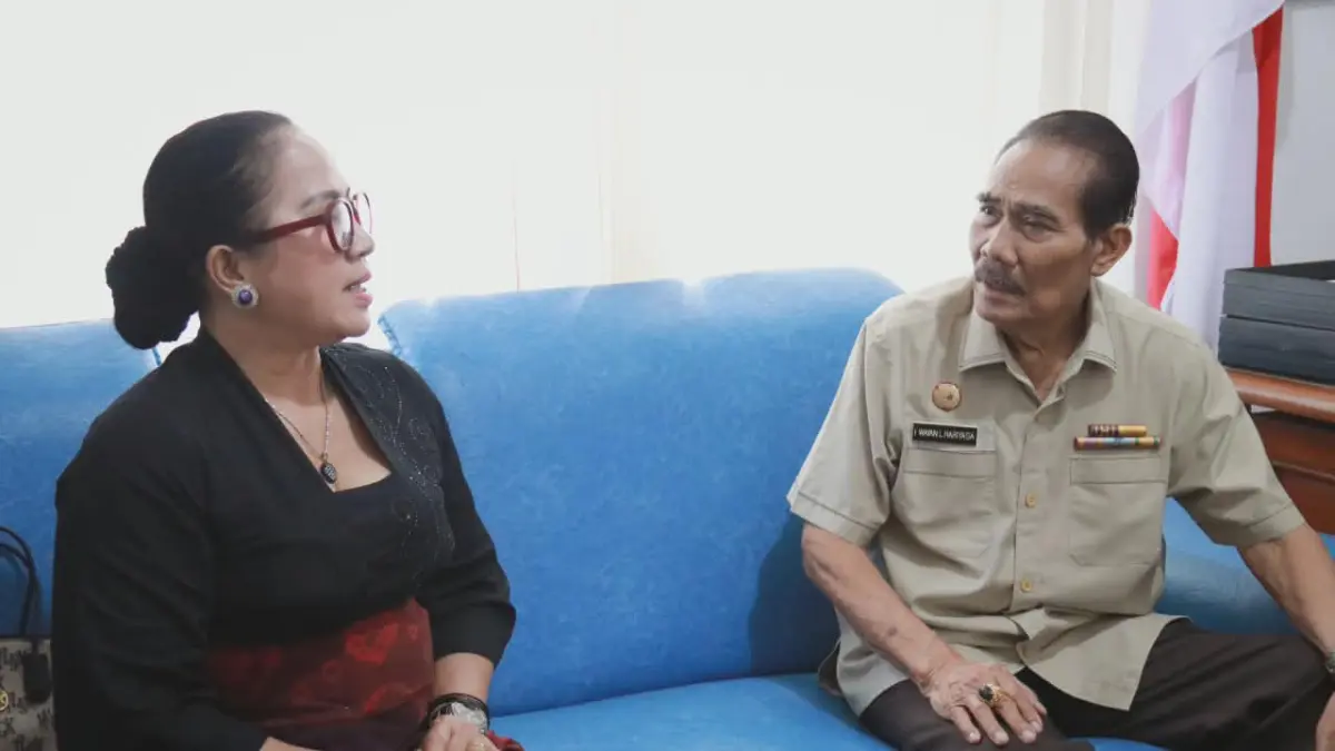 Koordinator Divisi Pencegahan, Partisipasi Masyarakat, dan Humas Bawaslu Bali, Ketut Ariyani, saat audiensi dengan pengurus Persatuan Purnawirawan Polri (PP Polri) Daerah Bali, Kamis kemarin. (Foto Humas Bawaslu Bali)&nbsp;