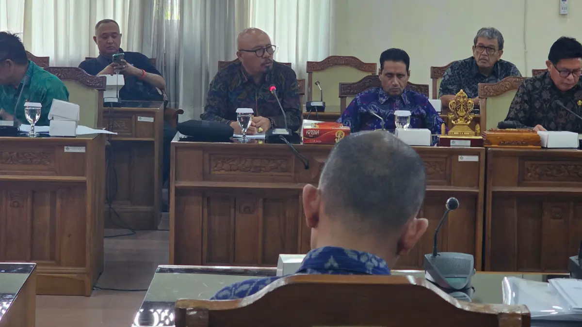 Suasana Rapat Dengar Pendapat (RDP) antara Pansus TRAP DPRD Bali dengan pihak PT BTID yang digelar kemarin, Selasa (11/5) kemarin. (Foto Ni Kadek Novi Febriani)&nbsp;
