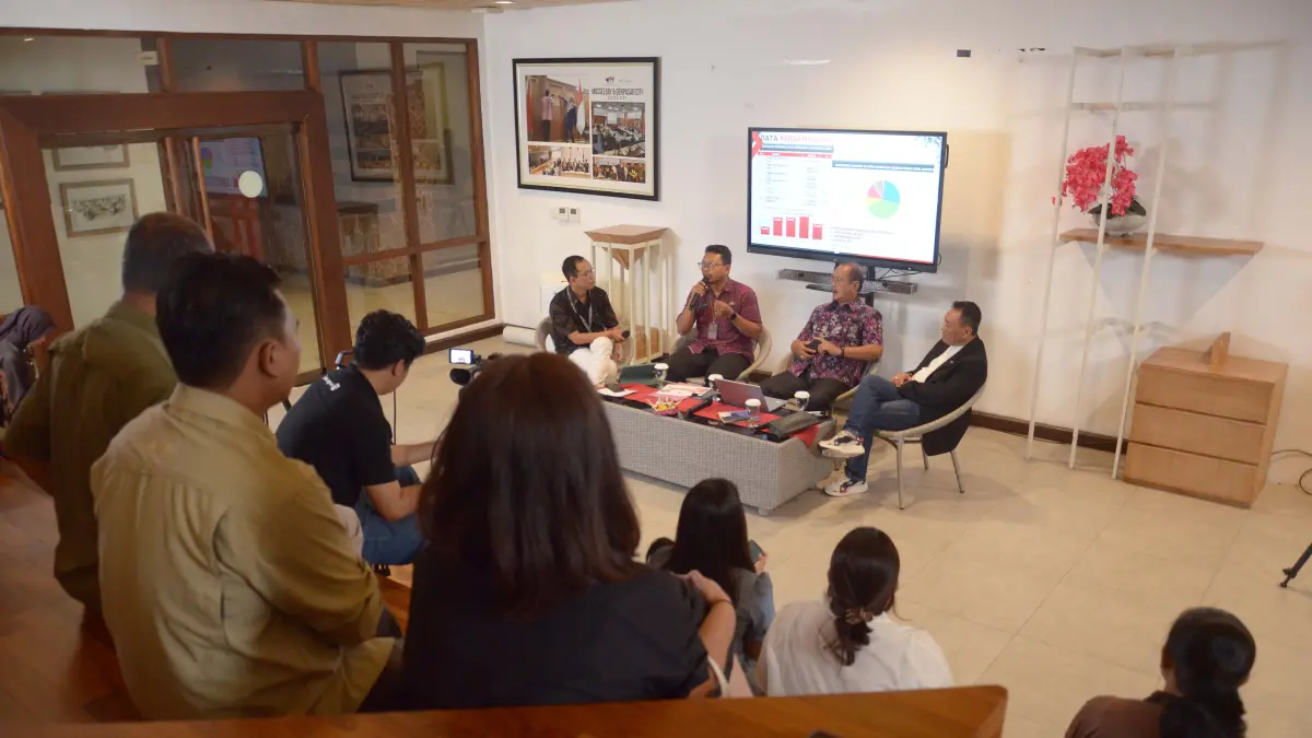 Jawa Pos Radar Bali dan Radarbali.id menggelar forum diskusi masalah sampah di Bali, di Gedung Dharma Negara Alaya, Selasa kemarin. (Foto Adrian Suwanto)&nbsp;

&nbsp;