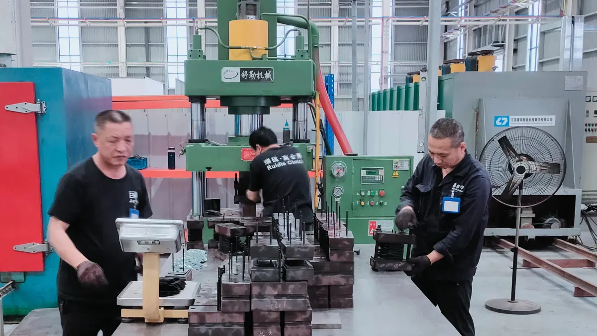 Suasana di pabrik Anhui Aodehua Technology, salah satu pusat produksi suku cadang kendaraan di Kabupaten Funan, Provinsi Anhui. (Foto Eka Prasetya) 