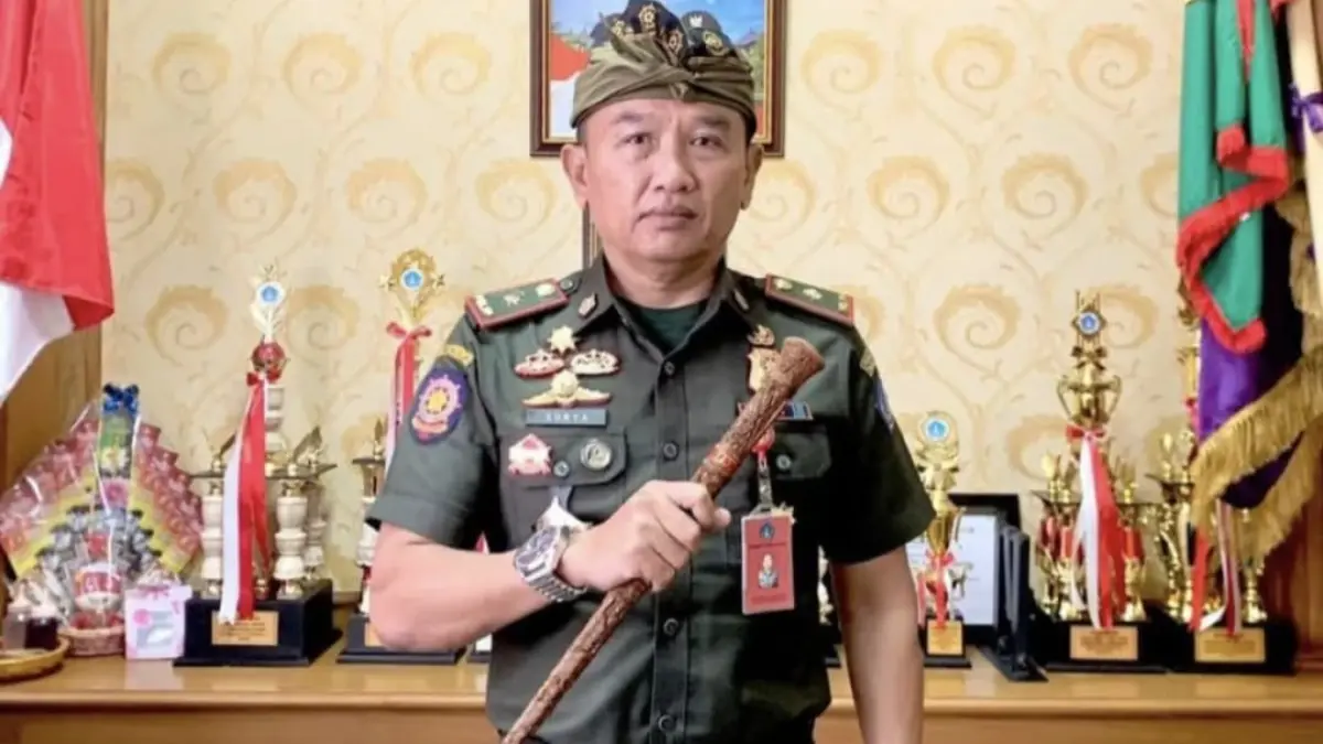 Kepala Satpol PP Badung, I Gusti Agung Ketut Suryanegara, saat memberikan keterangan terkait rencana pengawasan dan penindakan. (Foto Istimewa) 