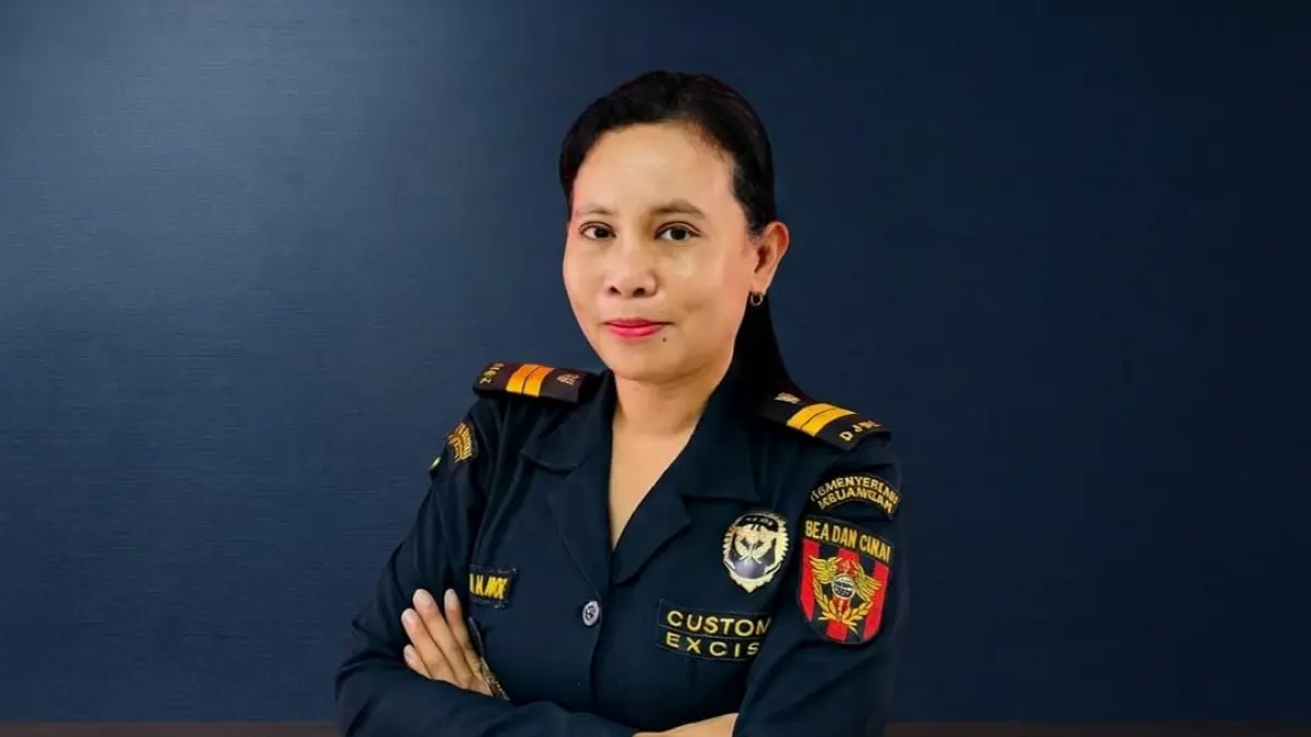 Yevika Mariany Adoe S.A.B., M.A.P. Sejak tahun 2021, ia dipercaya menjabat sebagai Kepala Hangar Bea Cukai di Pos Lintas Batas Negara (PLBN) wilayah pengawasan Bea Cukai Atambua, yang berbatasan langsung dengan Timor Leste. (Istimewa)